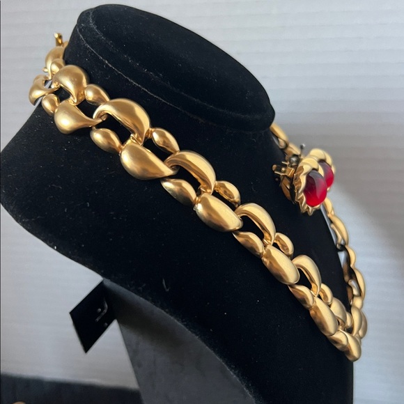 Gold Necklace and Red Stone Clip-On Earring Set 8” Drop - Picture 5 of 8